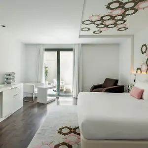 https://room-mate-carla.catalonia-hotels.com